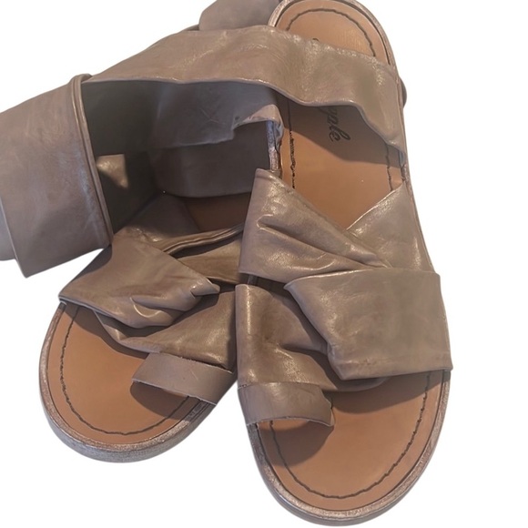 Free People Tan Leather Ankle Wrap Tie Loop Ring Sandals Size 39 - Picture 1 of 7